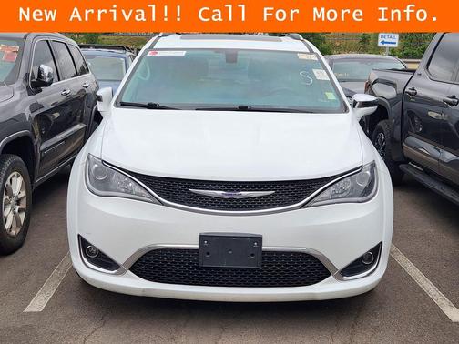 Bright White Clearcoat 2020 Chrysler Pacifica Limited