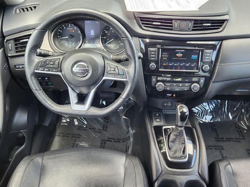 Gun Metallic 2020 Nissan Rogue SL