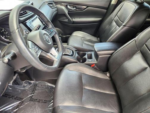 Gun Metallic 2020 Nissan Rogue SL