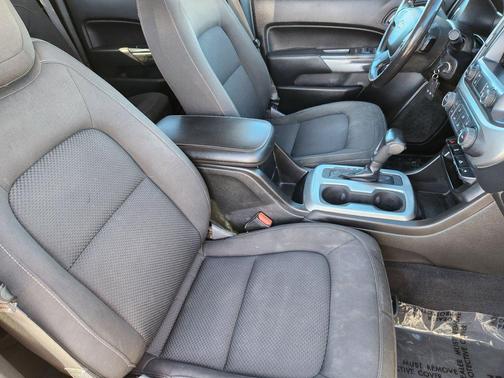 Summit White 2021 Chevrolet Colorado LT