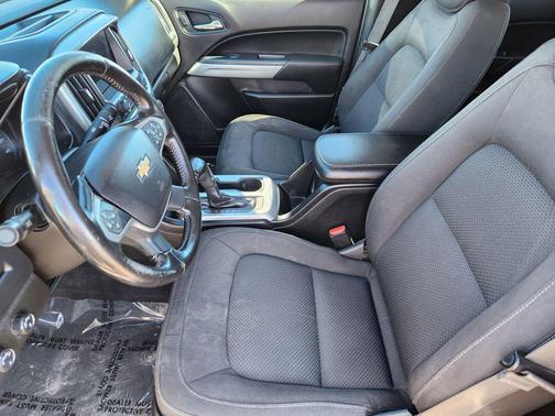 Summit White 2021 Chevrolet Colorado LT