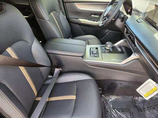 Rhodium White Premium 2026 Mazda CX-90 PHEV Premium Plus