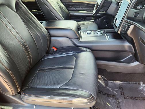 Gray Metallic 2024 Ford Expedition Platinum