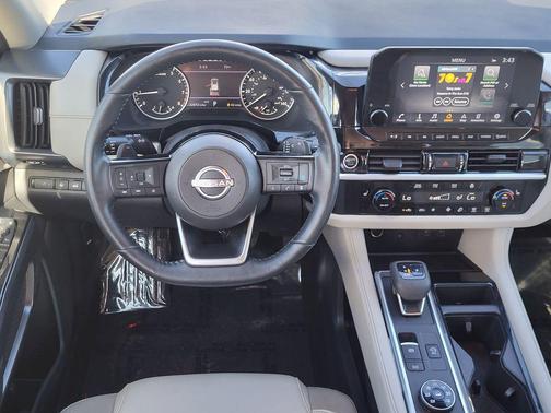 Obsidian Green Pearl 2023 Nissan Pathfinder SL 4WD