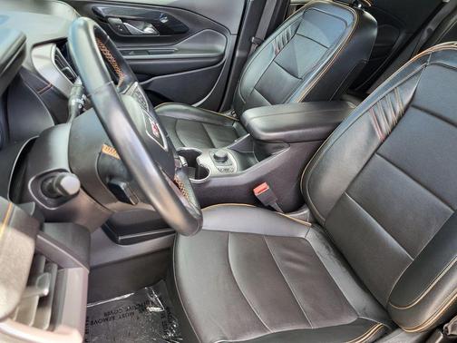 Summit White 2023 GMC Terrain AWD AT4