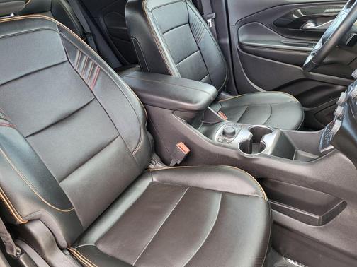 Summit White 2023 GMC Terrain AWD AT4