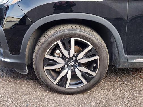 2022 Honda Pilot Touring 8-Passenger