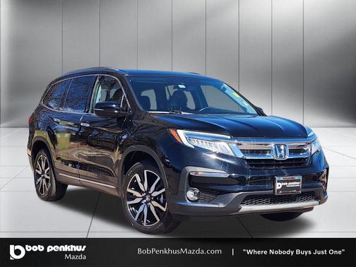 2022 Honda Pilot Touring 8-Passenger