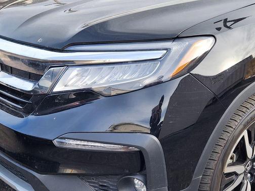 2022 Honda Pilot Touring 8-Passenger