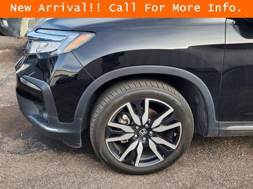 2022 Honda Pilot Touring 8-Passenger