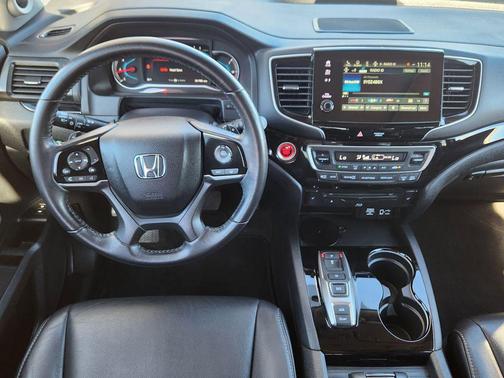 2022 Honda Pilot Touring 8-Passenger