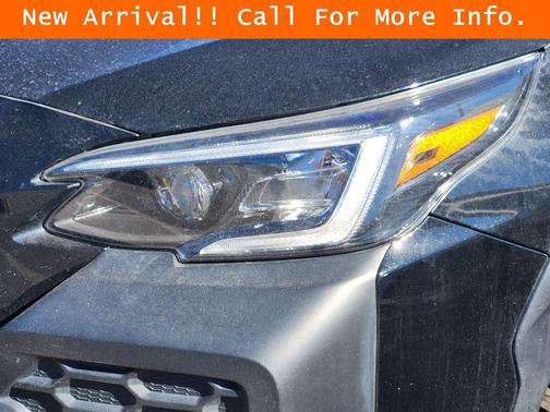 Crystal Black Silica 2024 Subaru Outback Wilderness