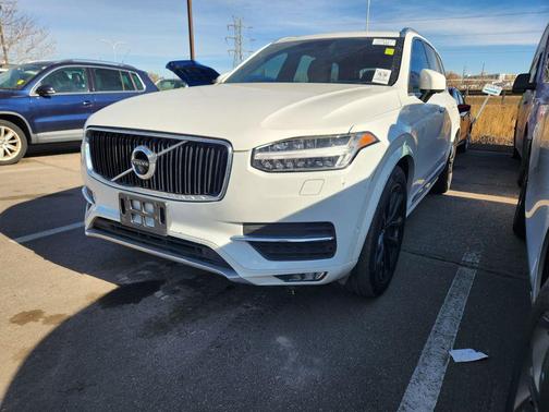 2019 Volvo XC90 T6 Inscription