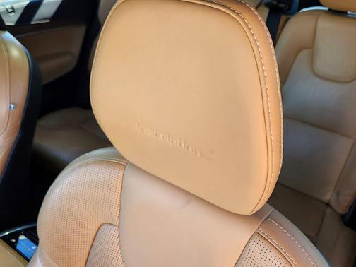 2019 Volvo XC90 T6 Inscription