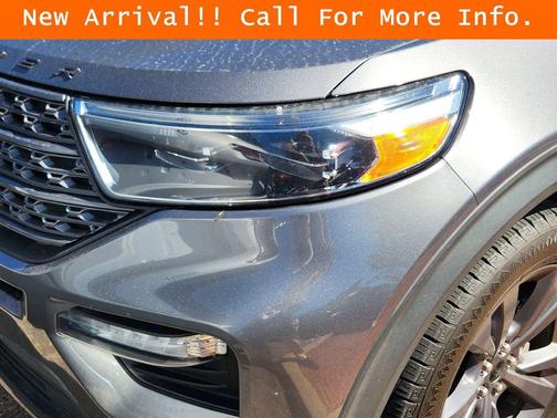 Carbonized Gray Metallic 2022 Ford Explorer XLT