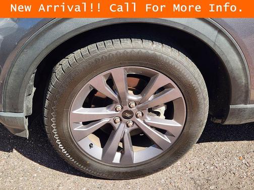 Carbonized Gray Metallic 2022 Ford Explorer XLT