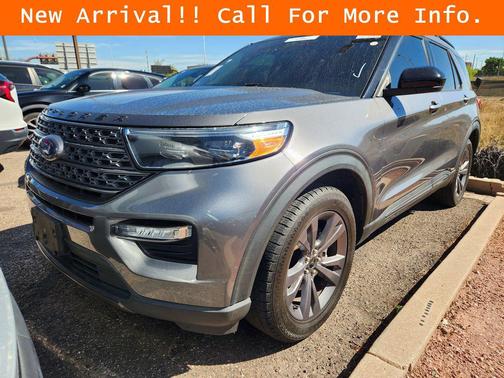 Carbonized Gray Metallic 2022 Ford Explorer XLT
