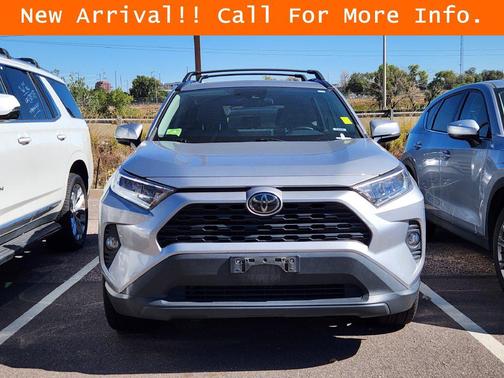 Silver Sky Metallic 2019 Toyota RAV4 XLE Premium
