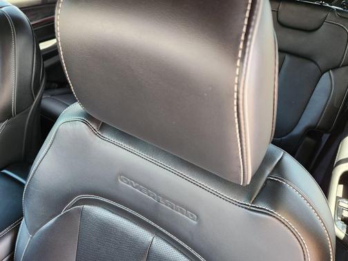 Velvet Red Pearlcoat 2023 Jeep Grand Cherokee L Overland