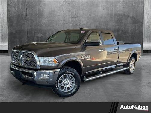 2018 RAM 3500 Laramie Crew Cab 4x4 8' Box