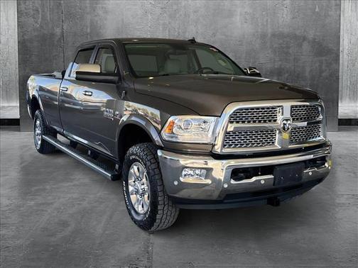 2018 RAM 3500 Laramie Crew Cab 4x4 8' Box