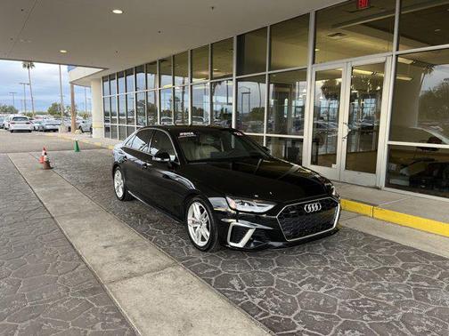 2022 Audi A4 45 S line Premium