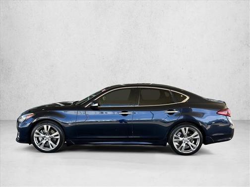 2016 INFINITI Q70 3.7