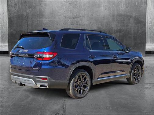 2025 Honda Pilot Touring 8-Passenger