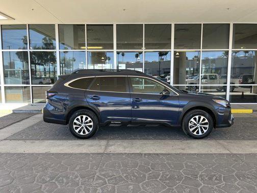 Cosmic Blue Pearl 2025 Subaru Outback Premium