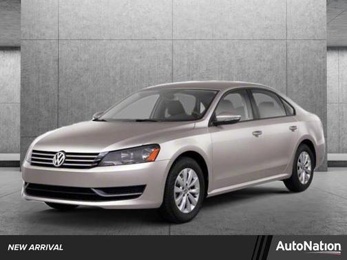 2013 Volkswagen Passat 2.0 TDI SE w/ Sunroof