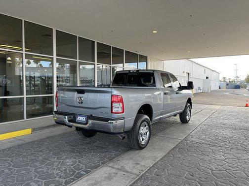2024 RAM 2500 Tradesman Crew Cab 4x4 6'4' Box