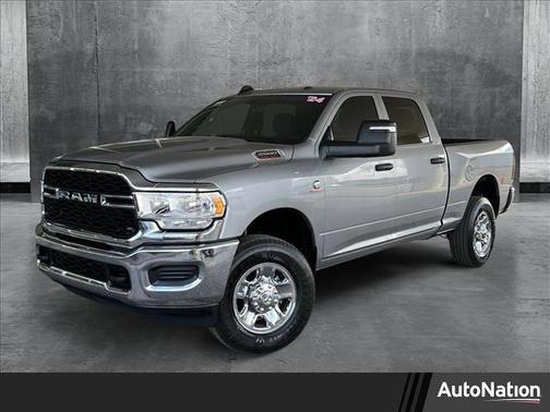 2024 RAM 2500 Tradesman Crew Cab 4x4 6'4' Box
