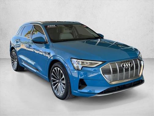 2019 Audi e-tron Premium Plus