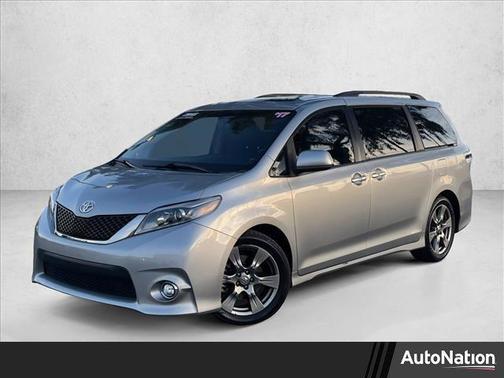 2017 Toyota Sienna SE