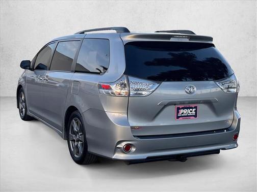 2017 Toyota Sienna SE