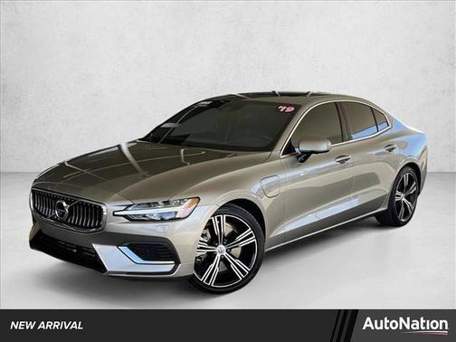 2019 Volvo S60 Hybrid T5