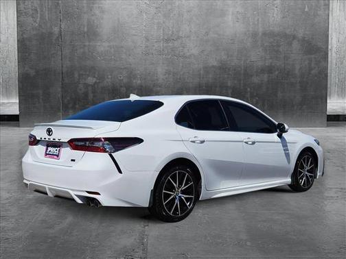 2022 Toyota Camry SE