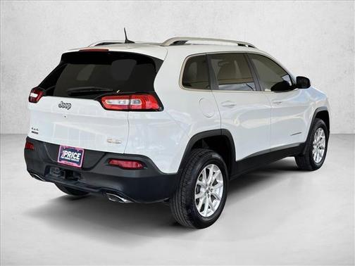 Bright White Clearcoat 2016 Jeep Cherokee Latitude