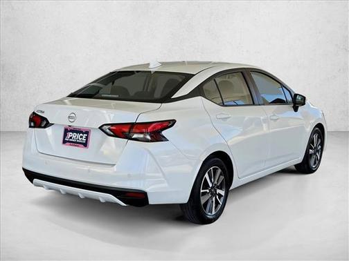 Aspen White Tricoat 2025 Nissan Versa 1.6 SV