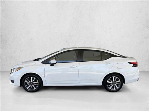 Aspen White Tricoat 2025 Nissan Versa 1.6 SV