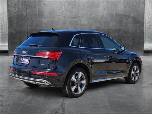 2023 Audi Q5 40 Premium Plus