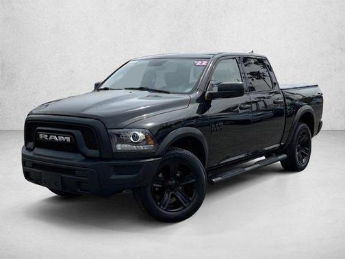 Diamond Black Crystal Pearlcoat 2022 RAM 1500 Classic Warlock Crew Cab 4x4 5'7' Box