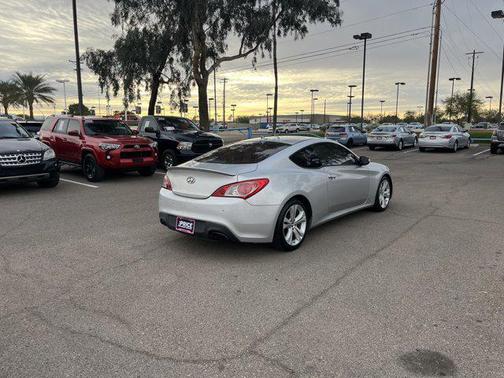 2010 Hyundai Genesis Coupe 3.8 Grand Touring
