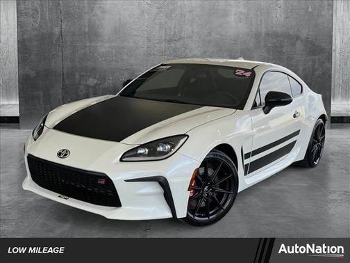 2024 Toyota GR86 Base