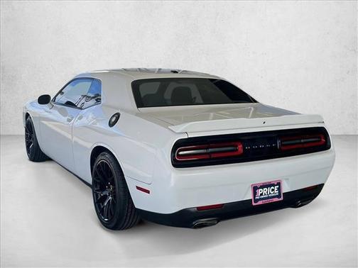 2015 Dodge Challenger SXT
