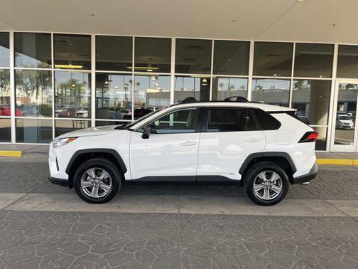 2024 Toyota RAV4 Hybrid LE