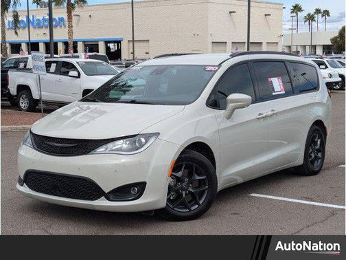 2020 Chrysler Pacifica Touring-L Plus