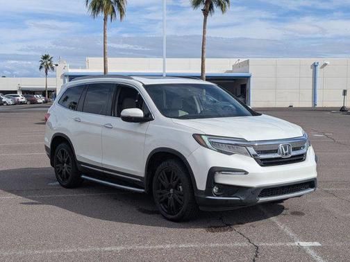 White Diamond Pearl 2019 Honda Pilot Elite