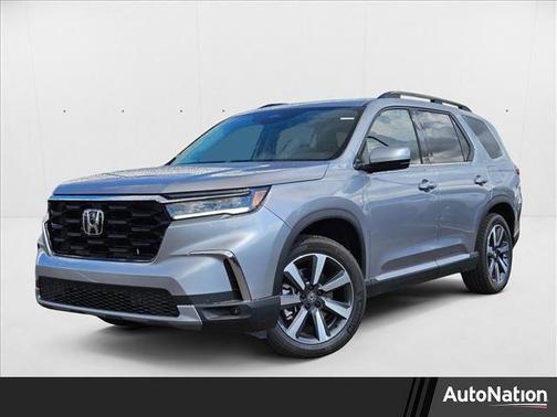 2025 Honda Pilot Touring 8-Passenger