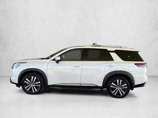 2023 Nissan Pathfinder Platinum 4WD